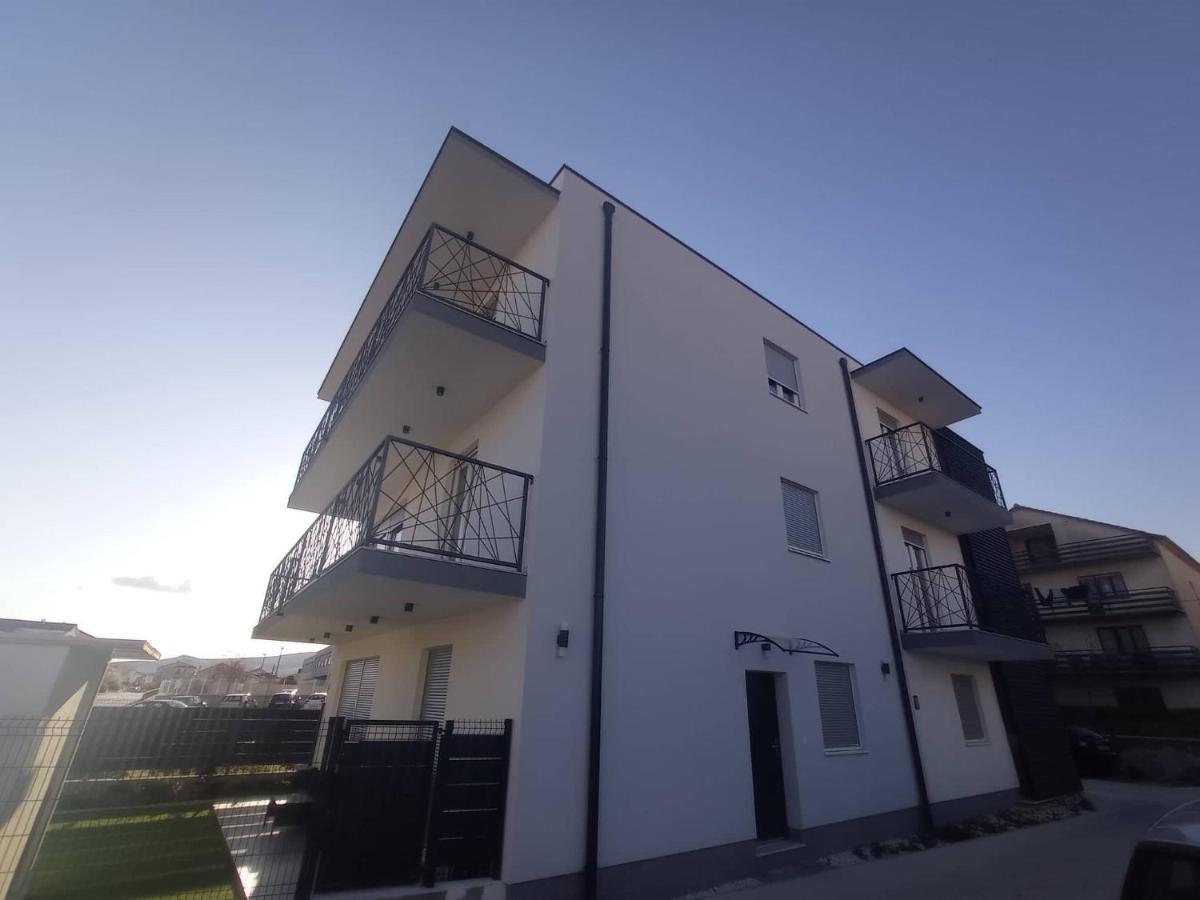 Apartment Punda Каштела Экстерьер фото
